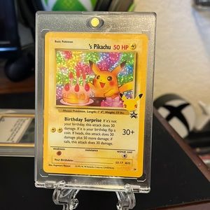 Pokemon TCG celebrations Birthday Pikachu holo Mint
